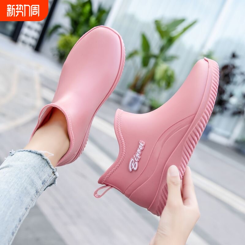 雨鞋女款2026新款时尚外穿成人雨靴厨房防水防滑胶鞋软底短筒平底