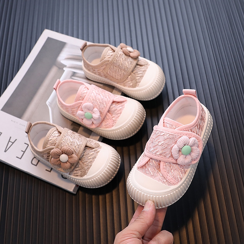 儿童春秋帆布鞋软底板鞋宝宝鞋子透气鞋小童鞋花朵公主单鞋2-7岁