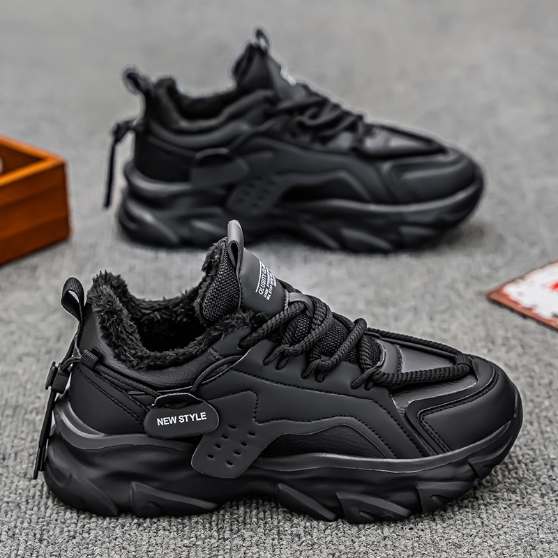 大码46冬季男鞋加绒运动鞋皮面跑步鞋黑色二棉鞋保暖学生老爹鞋45