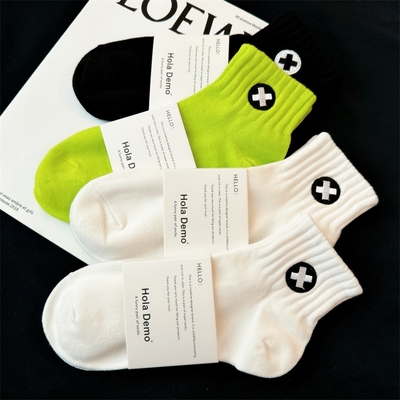 春秋季吸汗透气防臭中筒袜