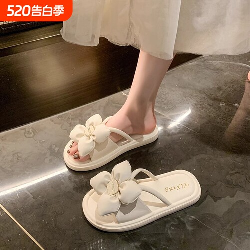 软底踩屎感拖鞋女夏2026新款外穿平底花朵一字拖沙滩凉拖鞋子精致