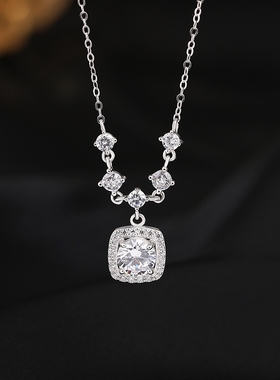 S925银方形闪锆项链女轻奢个性颈链吸睛大气锁骨链高级爆款礼物