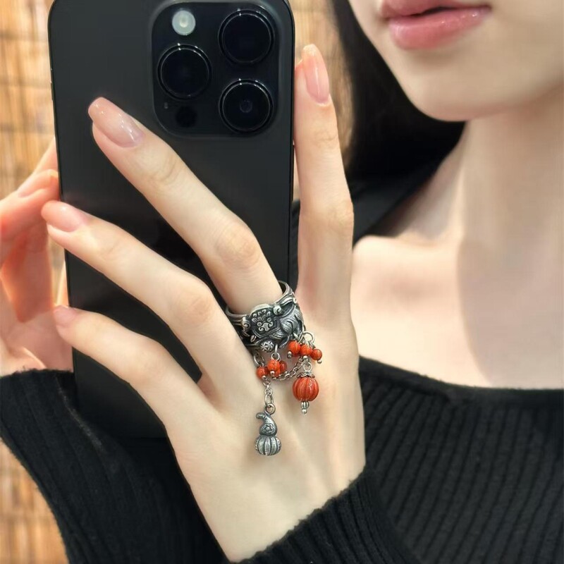 新中式国风醒狮绣球流苏戒指女复古高级感开口可调节食指环指环