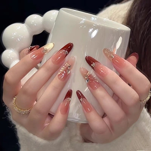 美甲穿戴甲中长款2026新款红色显白高级感指甲贴法式烟花椭圆固态