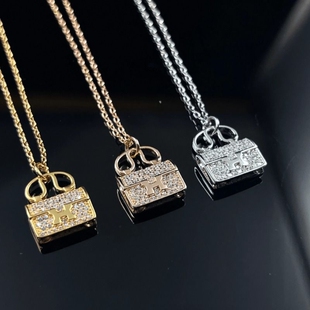 轻奢包包项链女镀18K玫瑰金小众H字母康康包锁骨链黄金锁头新款