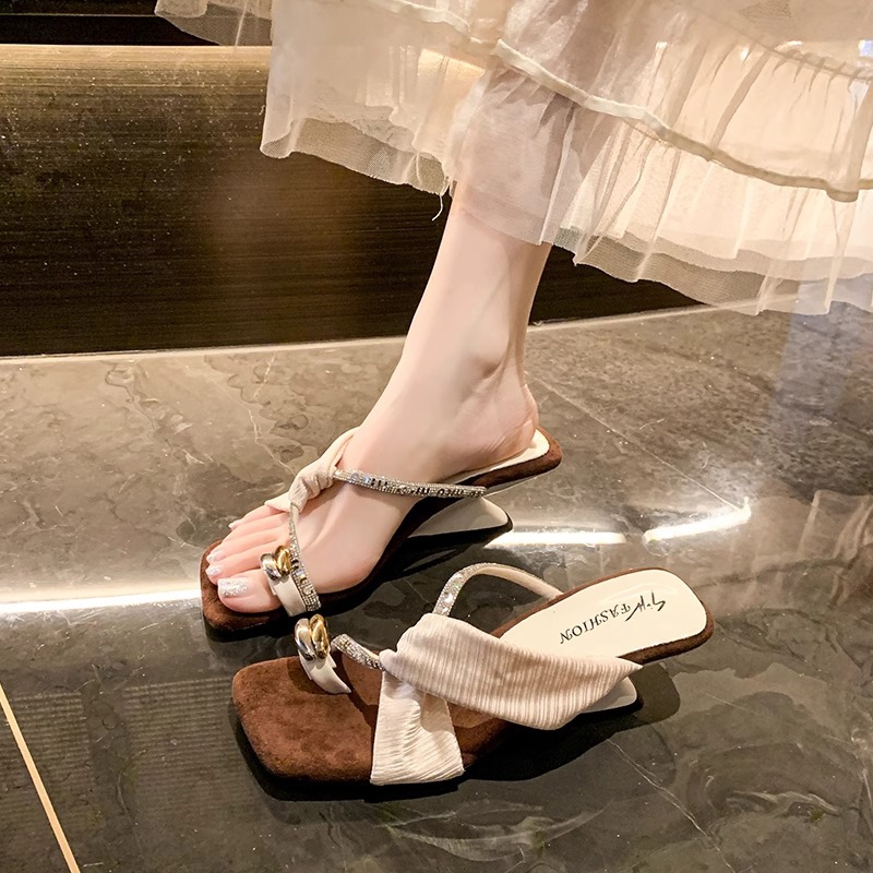 坡跟拖鞋女外穿夏配裙子2025新款法式绝美气质高跟水钻套趾凉拖鞋