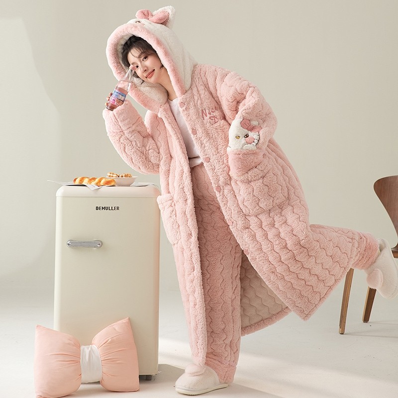 秋冬季睡袍女款夹棉法兰绒三层加厚睡衣新款珊瑚绒女士家居服可爱