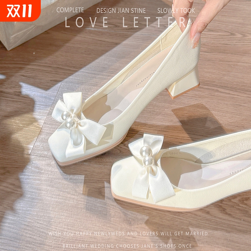 方头蝴蝶结单鞋女订婚鞋新娘粗跟气质不累脚白色绝美小高跟鞋配裙