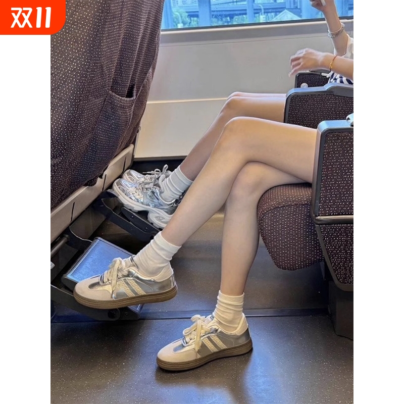 复古银色德训鞋女2025春夏新款平底休闲单鞋板鞋蕾丝边运动阿甘鞋