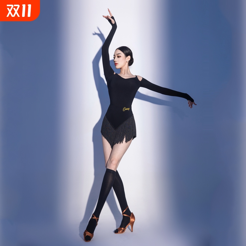 拉丁舞服春夏长袖上衣成人新款2025高级感流苏舞蹈裙练功服套装女