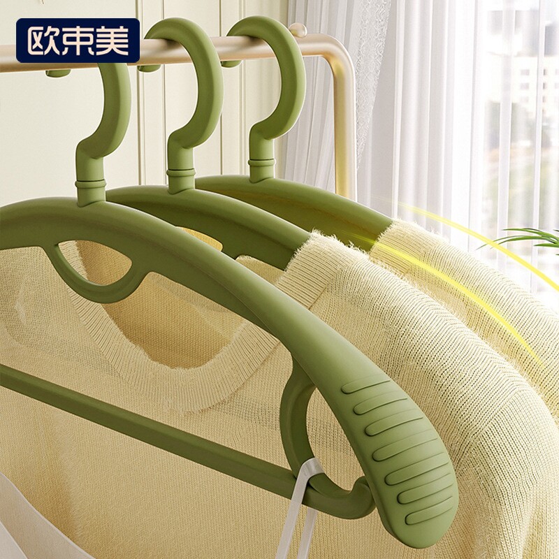 加厚家用衣架无痕防肩角衣挂防滑衣服架撑子大衣挂架子不鼓包加宽