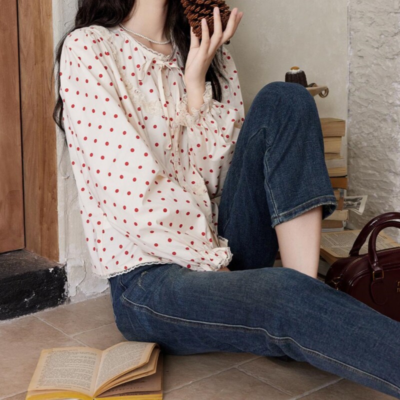 春季2025新款别致漂亮系带复古红色波点衬衫女蕾丝花边小衫上衣女,女装/女士精品,衬衫,淘宝优惠券,粉丝福利购,淘宝优惠卷