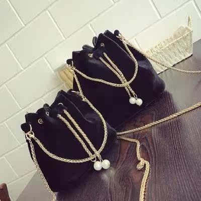 女包包2019秋冬新款时尚丝绒迷你水桶包链条小包韩版单肩斜挎女包|msdalam kategori Beg kulit/wanita/beg lelaki, beg Ms. - dari Buy2taobao.com untuk memberikan perkhidmatan ejen Taobao profesional membeli