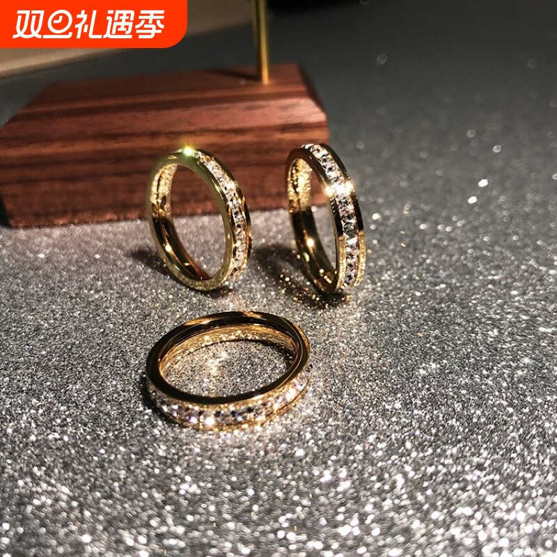 抖音爆款满天星情侣钛钢戒指男女对戒轻奢高级感个性指环玫瑰金