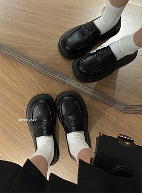YesDay复古通勤百搭平底小皮鞋女2025年秋季新款英伦风一脚蹬单鞋