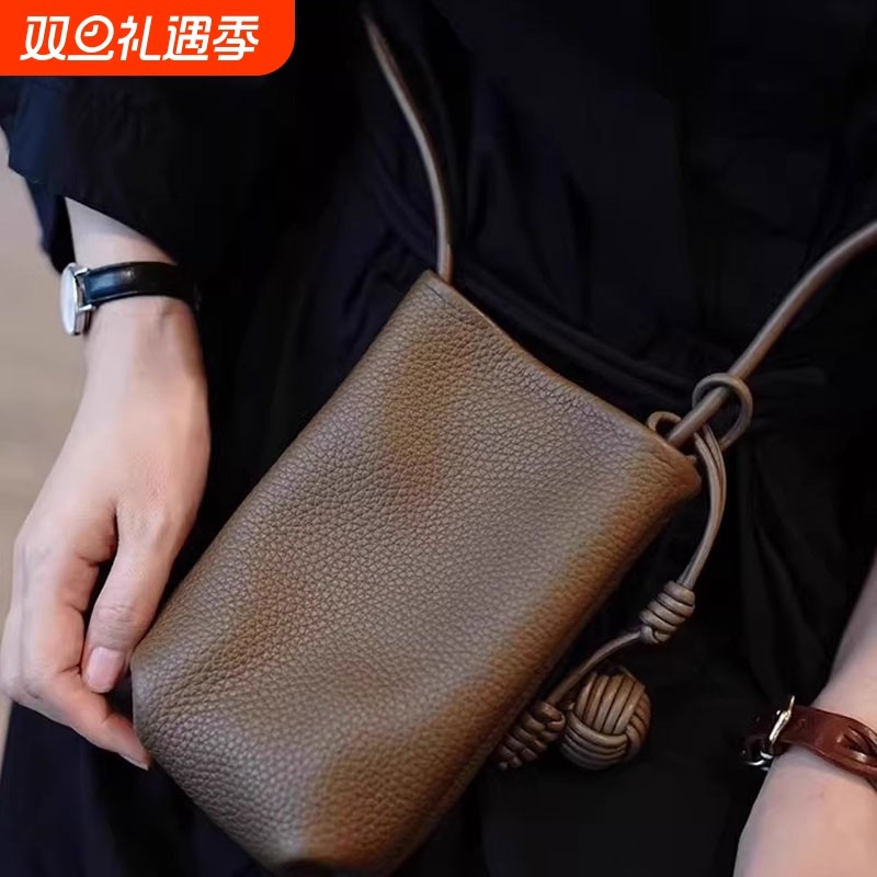 手机包新款头层皮革单肩斜挎竖款小巧便携小包软皮皮革mini女包k