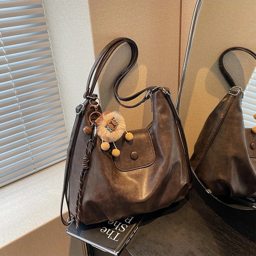 伊布古奇秋冬多功能大容量包包女单肩包复古斜挎包通勤双肩云朵包 - 封面