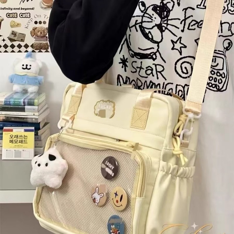 日系白搭吧唧扎板痛包二次元谷子包大容量单肩包休闲斜挎包学生