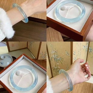 海蓝宝高冰种库里蓝玉髓蓝晴水圆条网红爆款 玉石手镯冰冰蓝