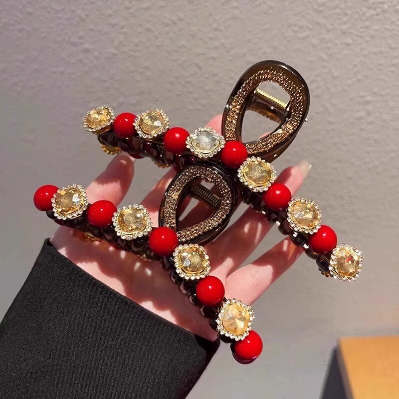 抓夹女高级感2025新款发量大发夹后脑勺鲨鱼夹子新娘订婚头饰精致