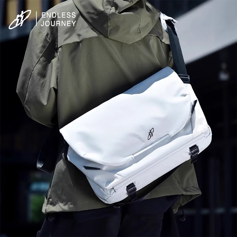 阿波罗x1磁吸扣斜挎包男士单肩包