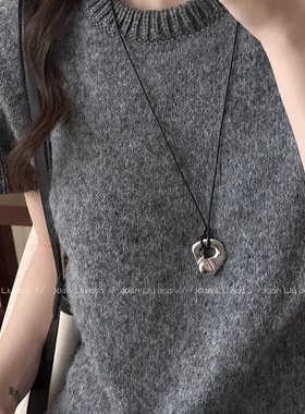 韩国时髦感小梳子黑绳项链女高级感气质卫衣链长款复古小众毛衣链