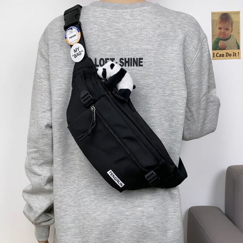 男生斜挎包小包潮摩托车骑行挎包男款背包休闲运动胸包肩包单肩