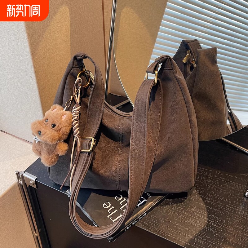 美拉德复古包包女式2026新款潮学院风托特包休闲大容量斜挎包