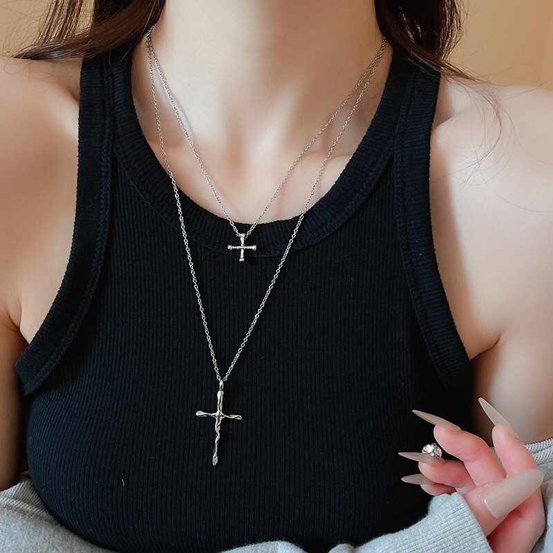 跨境欧美金属十字架项链小众百搭简约女高级感饰品配饰银色多层