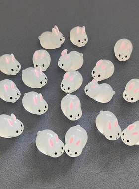 迷你夜光小兔子动物儿童鸭熊狗桌面装饰可爱礼物盲袋玩具夜间发亮