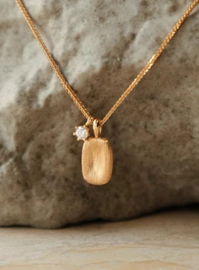 半岛铁盒方糖中古时尚精致项链轻奢复古高级感毛衣链锁骨链夏季