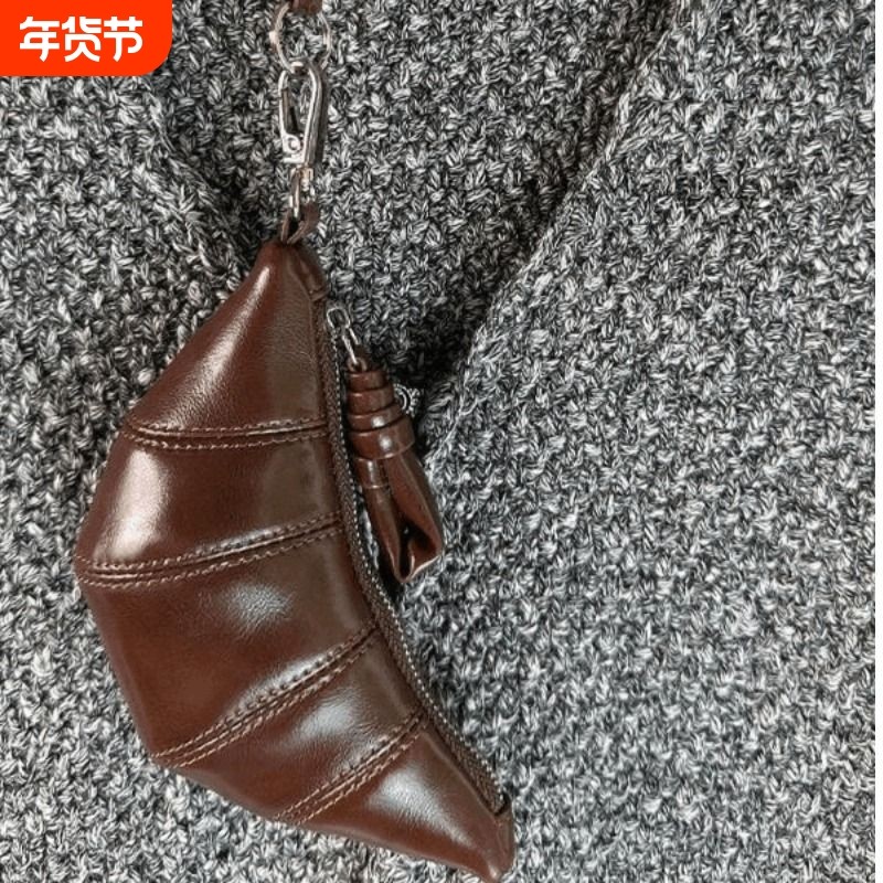 新款小众轻奢挂脖牛角包新款油蜡零钱包钥匙多功能复古挂脖零钱包