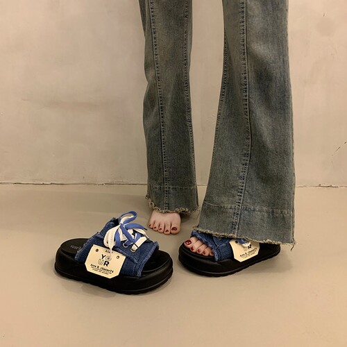 意尔康心选配裙子厚底增高拖鞋女夏外穿高级感2026超火新款外出法