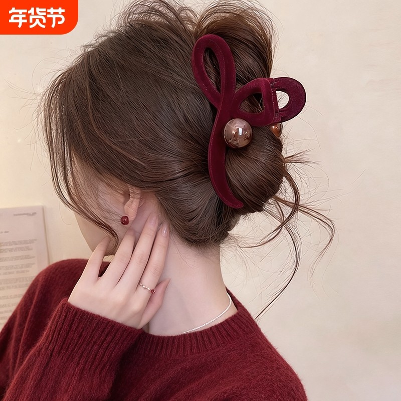 新年红丝绒珠珠抓夹女2025新款高级感大号鲨鱼夹子发夹后脑勺头饰