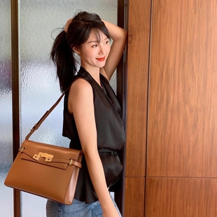 爱马女士女包通勤职场豆腐包牛皮刘雯同款单肩大容量斜挎公文包