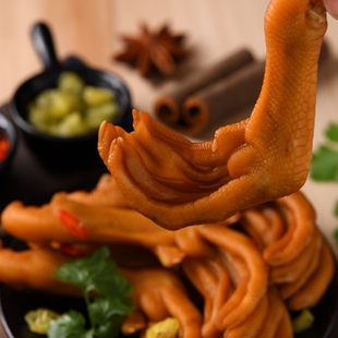 网红泡鸭爪香辣鸭掌熟食龙岩特产卤味鸭脚小零食小吃休闲食品批发