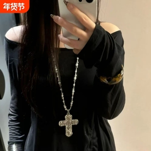 欧美亚文化十字架吊坠项链女潮流小众时尚Y2K重工毛衣链辣妹配饰