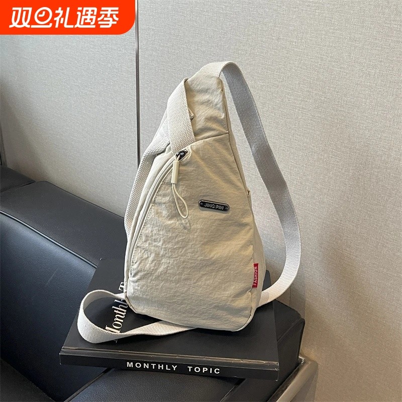 2025新款简约经典轻便时尚百搭包包女休闲胸包单肩斜跨包运动腰包