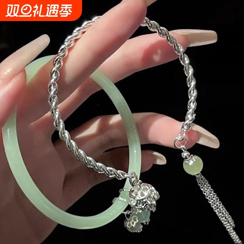 新中式古风国潮铃铛手链女套装轻奢小众精致手镯流苏配饰百搭复古