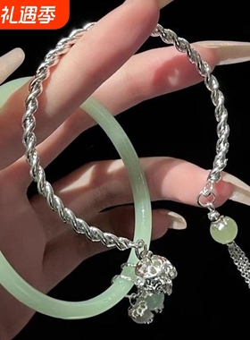 新中式古风国潮铃铛手链女套装轻奢小众精致手镯流苏配饰百搭复古