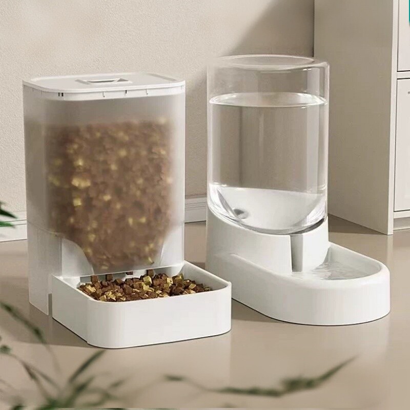 狗狗饮水机自动喂食器狗喂水猫咪喝水不插电水壶宠物用品喂食器