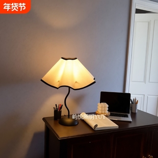 少女心婚礼花瓣伞灯ins高级感简约中古台灯小夜灯卧室床头氛围灯