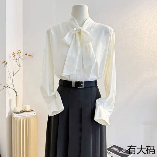 长袖缎面蝴蝶结春秋季设计感小众