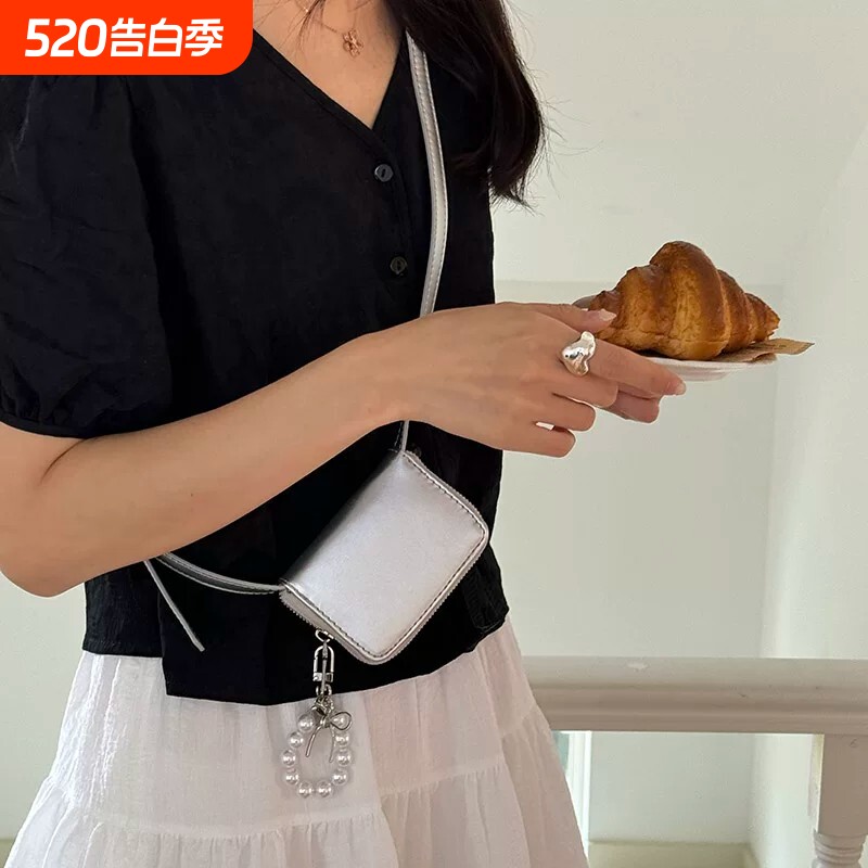日韩小众ins隔层卡包mini迷你通勤斜挎小方包钱包挂饰腰带包百