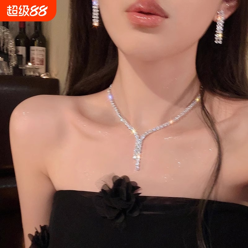 轻奢闪钻耳环项链套装！高级感小众礼服晚宴锁骨链新娘婚纱配饰女