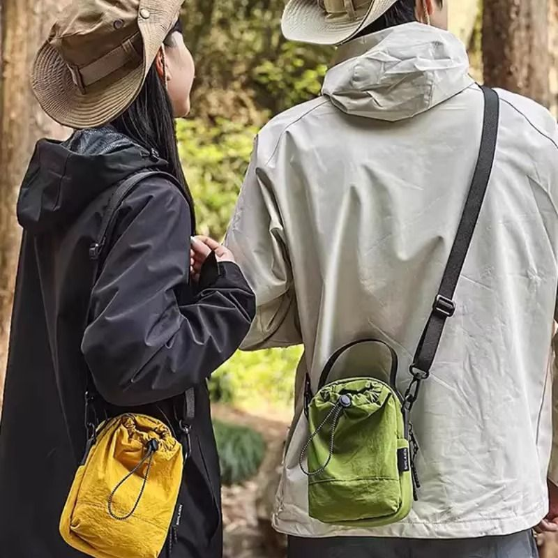户外徒步便携水壶包包轻量化斜挎小包包运动手机包多功能随身小包