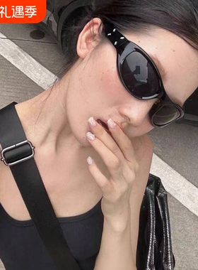 新款发箍白色墨镜女款高级感二合一网红时尚个性未来科技感太阳镜