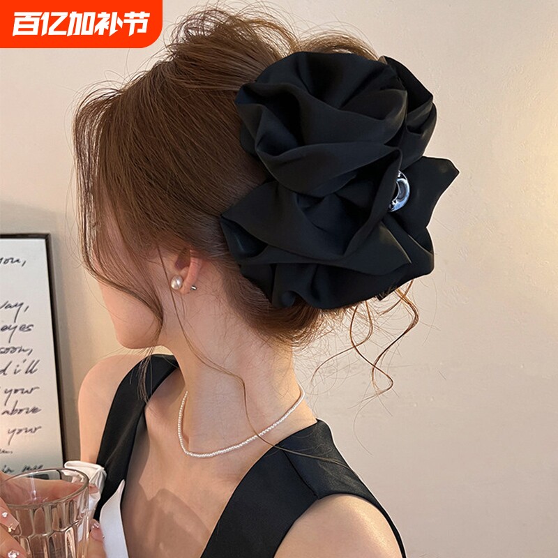 缎面云朵抓夹发夹女后脑勺高级感大号鲨鱼夹2026新款头饰饱满黑色