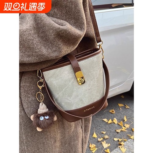 伊布古奇时尚百搭洋气单肩斜挎包女大容量手提包包高级感新中式包