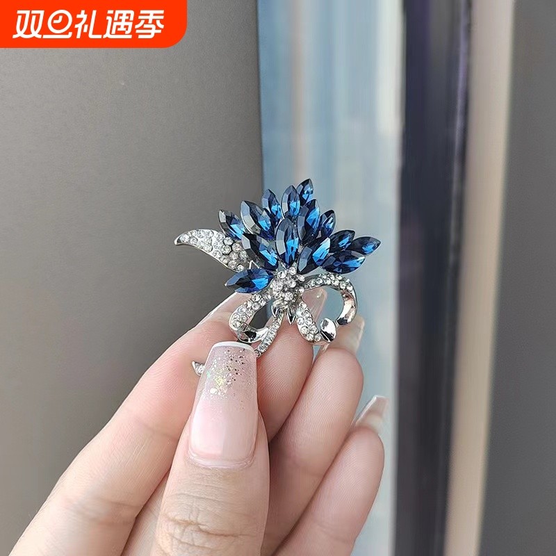高档水钻胸针女外套西装大衣胸花防走光固定别针衣服百搭胸针饰品